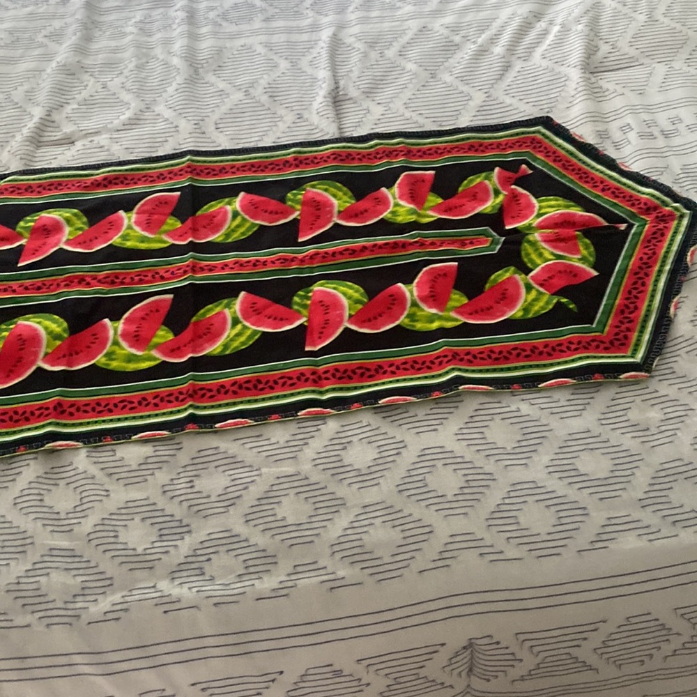 Reversible Table Runner - Picture 3 of 7